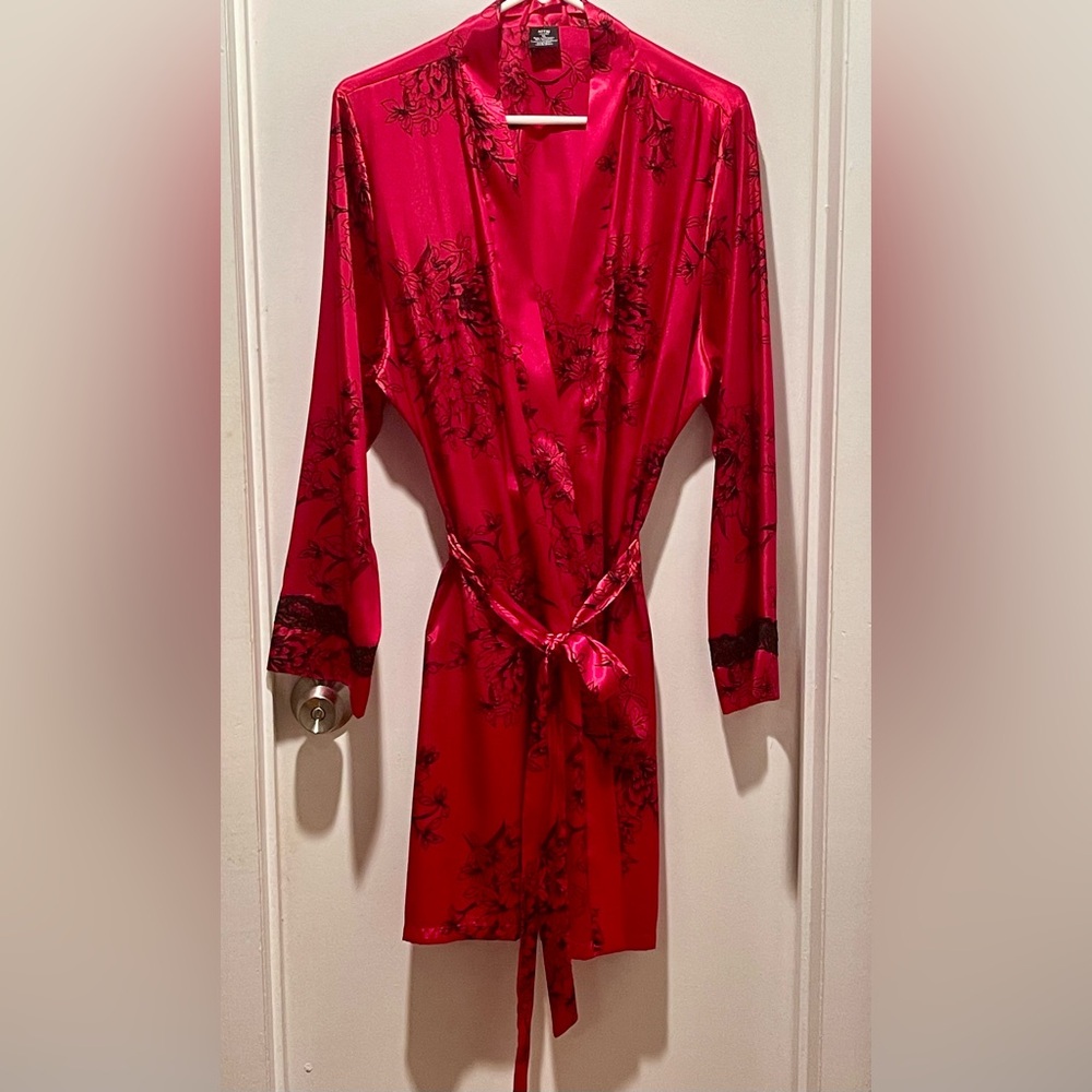 APT 9 Satin Kimono Robe Size XL